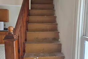 111 Prospect St, Dexter, ME 04930 - Photo 6