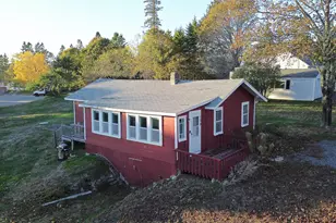 139 Harbor Dr, Tremont, ME 04653 - Photo 8