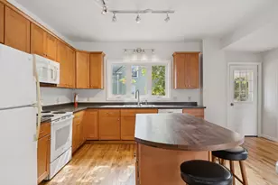 1638 Forest Ave, Portland, ME 04103 - Photo 8