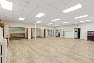 112 Washington St, Rumford, ME 04276 - Photo 30