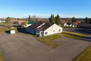 8 Wesleyan St, Fort Fairfield, ME 04742 - Photo 4