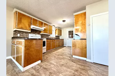 543 E Main Street, Madawaska, ME 04756 - Photo 20