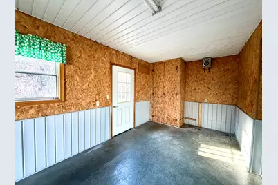 543 E Main Street, Madawaska, ME 04756 - Photo 16