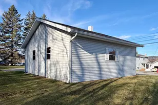 543 E Main St, Madawaska, ME 04756 - Photo 10