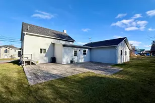 543 E Main St, Madawaska, ME 04756 - Photo 8