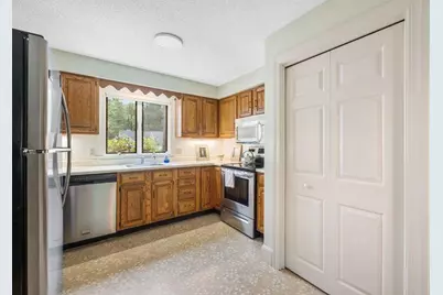 16 Oakwood Lane #16, Kennebunk, ME 04043 - Photo 18