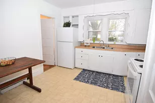 11 Chestnut St, South Portland, ME 04106 - Photo 10