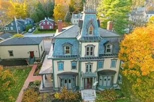 15 Middle St, Hallowell, ME 04347 - Photo 2