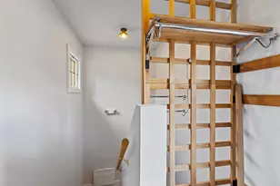 15 Middle St, Hallowell, ME 04347 - Photo 8