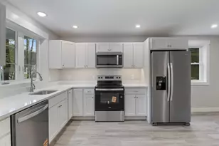 324 Ossipee Trail W, Standish, ME 04084 - Photo 6