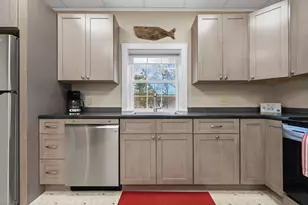 43 Oak St, Boothbay Harbor, ME 04538 - Photo 16