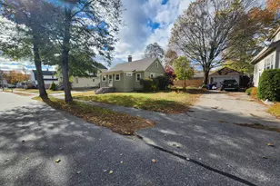 31 Ridgeway Ave, Sanford, ME 04073 - Photo 4