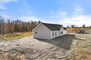 10 Blue Sky Dr, Levant, ME 04456 - Photo 4