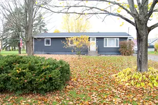 30 Cottage St, Fairfield, ME 04937 - Photo 1