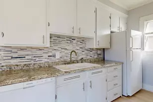 10 Leighton St, Waterville, ME 04901 - Photo 8