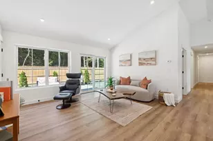 26 Village Green Cir, Oakland, ME 04963 - Photo 6