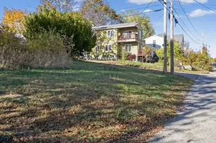 26 Grandview Ave, South Portland, ME 04106 - Photo 2