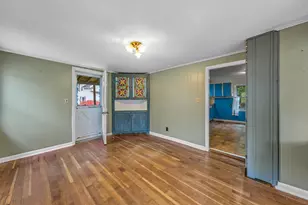 32 Amesbury St, Rockland, ME 04841 - Photo 6