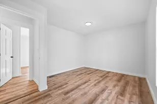 20 Spruce St, Newport, ME 04953 - Photo 18