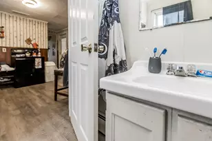 155 Hill St, Biddeford, ME 04005 - Photo 28