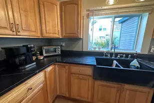 68 Park St, Belfast, ME 04915 - Photo 12