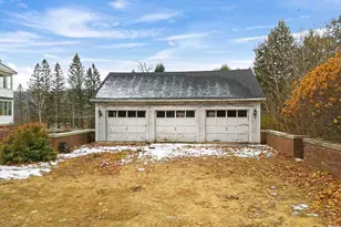 405 Pine St, Rumford, ME 04276 - Photo 4