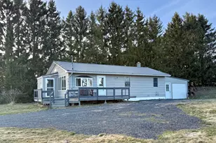 612 Lake Shore Rd, Madawaska, ME 04773 - Photo 2