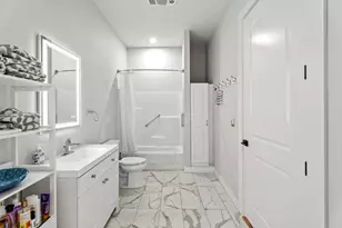 29 Navy St, Searsport, ME 04974 - Photo 8