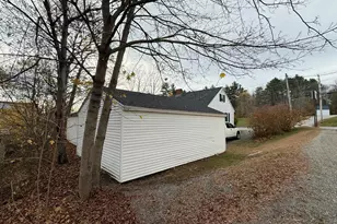 577 Maine Ave, Farmingdale, ME 04344 - Photo 6