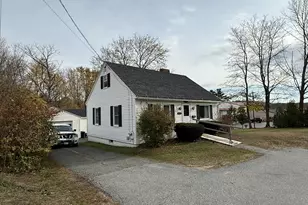 577 Maine Ave, Farmingdale, ME 04344 - Photo 2