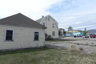 260 County Rd, Lubec, ME 04652 - Photo 10