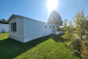 12 L St, Bangor, ME 04401 - Photo 2