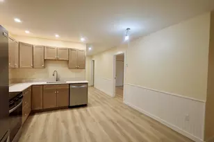 28 Lewis St, Greenville, ME 04441 - Photo 12