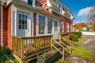 24 Dyer St, Saco, ME 04072 - Photo 8