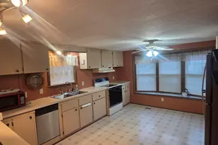 38 Fairview Dr, Lisbon, ME 04250 - Photo 4