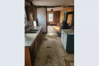 2377 Elliottsville Road, Willimantic, ME 04443 - Photo 16