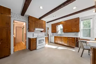 31 Talbot Ave, Rockland, ME 04841 - Photo 8