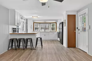 3 Sandalwood Cir, Kittery, ME 03904 - Photo 4