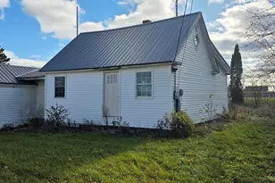 19 Glendale Rd, Caribou, ME 04736 - Photo 1