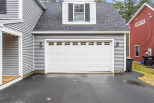 11 Neptune Dr, Brunswick, ME 04011 - Photo 10