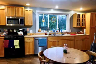 448 Elm St, Newport, ME 04953 - Photo 10
