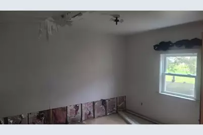 6 Pond Street, Presque Isle, ME 04769 - Photo 2