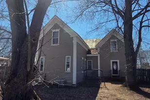 7 Bean St, Madison, ME 04950 - Photo 12