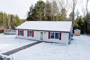 90 Gardiner Rd, Whitefield, ME 04353 - Photo 2