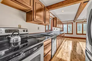 287 E Main St, Dover Foxcroft, ME 04426 - Photo 12