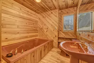 287 E Main St, Dover Foxcroft, ME 04426 - Photo 24