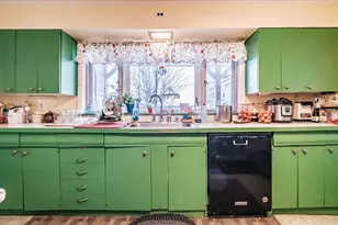 195 Pleasant St, Oxford, ME 04270 - Photo 6