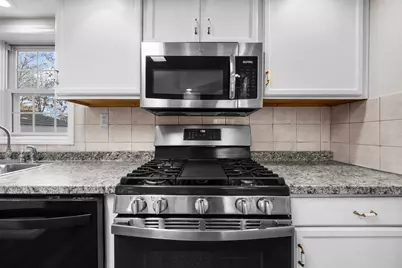 202 Pearl Street, Bangor, ME 04401 - Photo 24