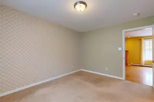 233 Middle St, Farmington, ME 04938 - Photo 22