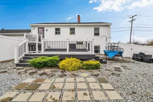 19 Broadway, Rockland, ME 04841 - Photo 6